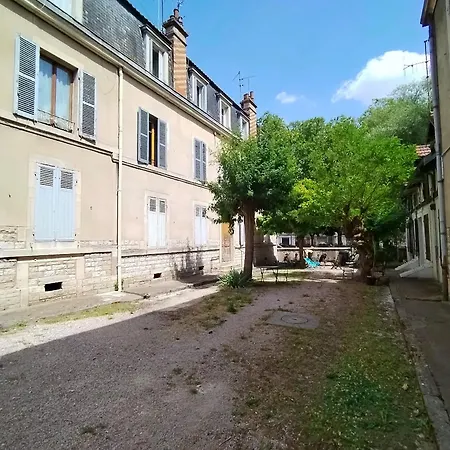 Etoile 21 - Dazzling View Of Canal Dijon